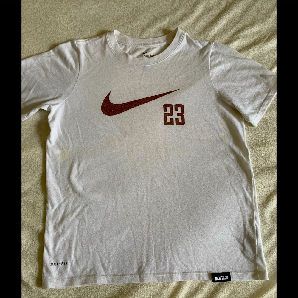 Nike boys tee white